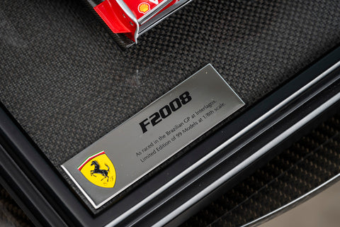 Limited edition Ferrari F2008 signed. / Edizione limitata Ferrari F2008 firmata